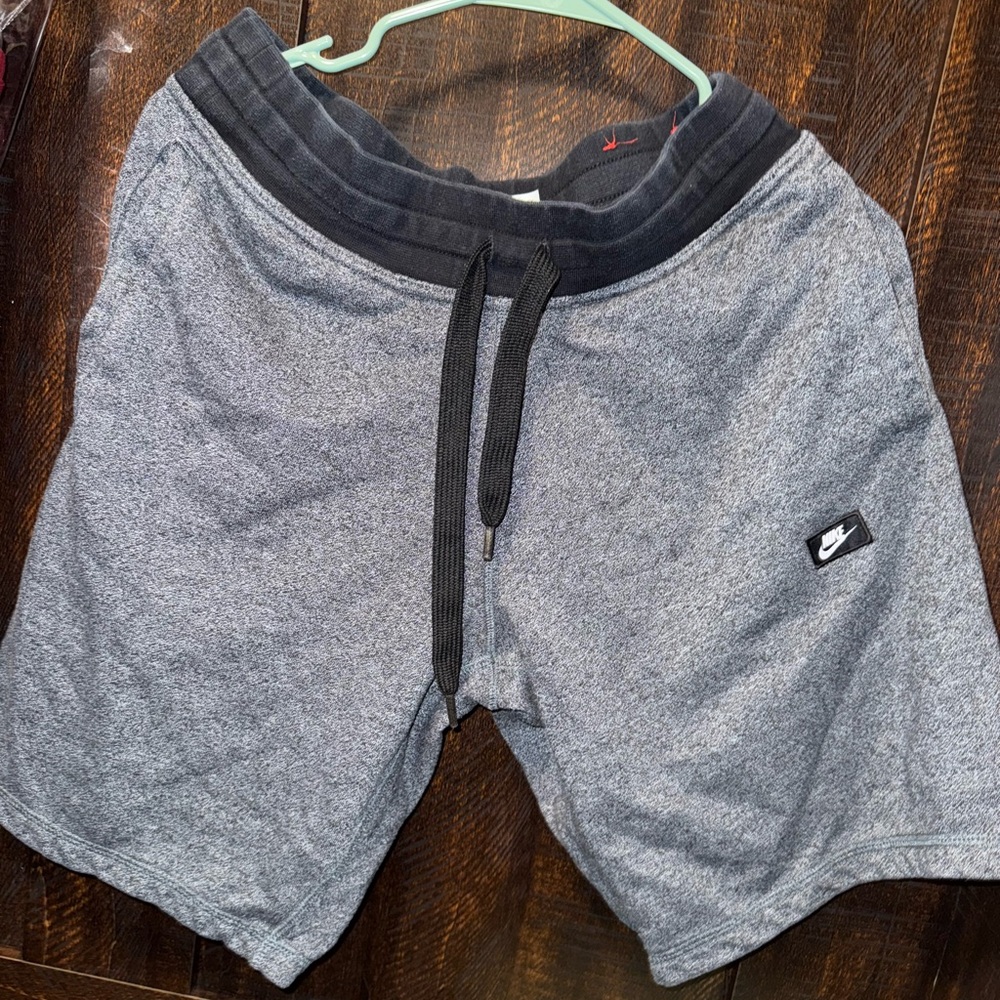 Nike Men's Heather Gray Athletic Shorts